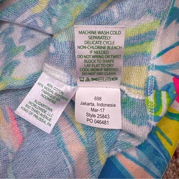 Lilly Pulitzer Mooring Full Zip Hoodie Beach and Bae size Medium - Picture 12 of 13